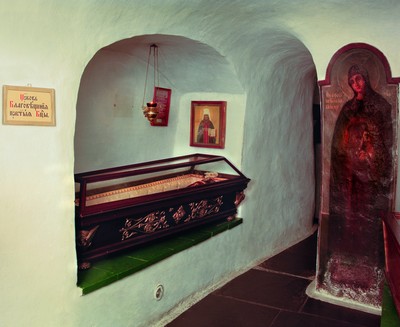 3.Мощи прп. Евфросинии в Киеских пещерах
